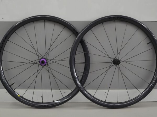 Elitewheels Gravel Drive