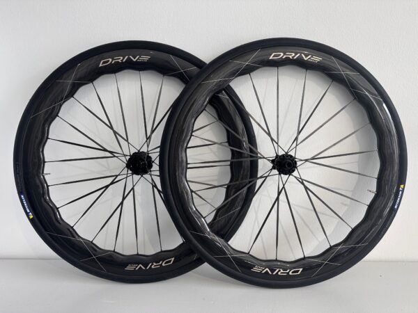 -20% Elitewheels Drive Helix Carbonspeichen 57D CS (±1370g), 46D CS (±1285g)